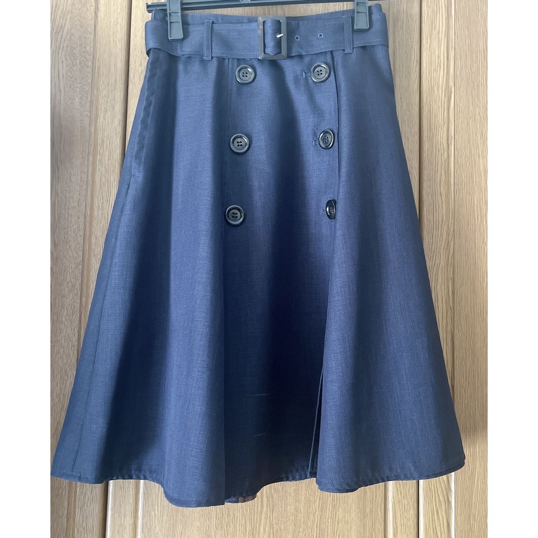 Apuweiser-riche(アプワイザーリッシェ)のアプワイザーリッシェ　2way ベルト付き リバーシブル　チェックフレアスカート レディースのスカート(ひざ丈スカート)の商品写真