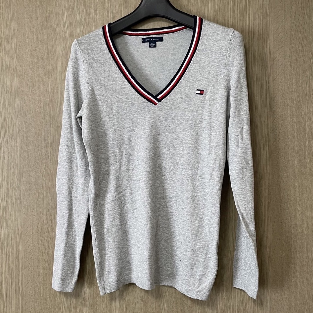 TOMMY HILFIGER(トミーヒルフィガー)の試着のみ【TOMMY HILFIGER】ニット レディースのトップス(ニット/セーター)の商品写真