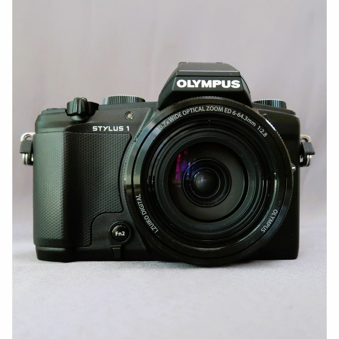 OLYMPUS(オリンパス)の美品 全域F2.8光学10倍コンデジ　　WiFi・チルト液晶搭載 スマホ/家電/カメラのカメラ(コンパクトデジタルカメラ)の商品写真