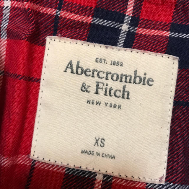 Abercrombie&Fitch(アバクロンビーアンドフィッチ)の新品 アバクロ シャツ レディースのトップス(シャツ/ブラウス(長袖/七分))の商品写真