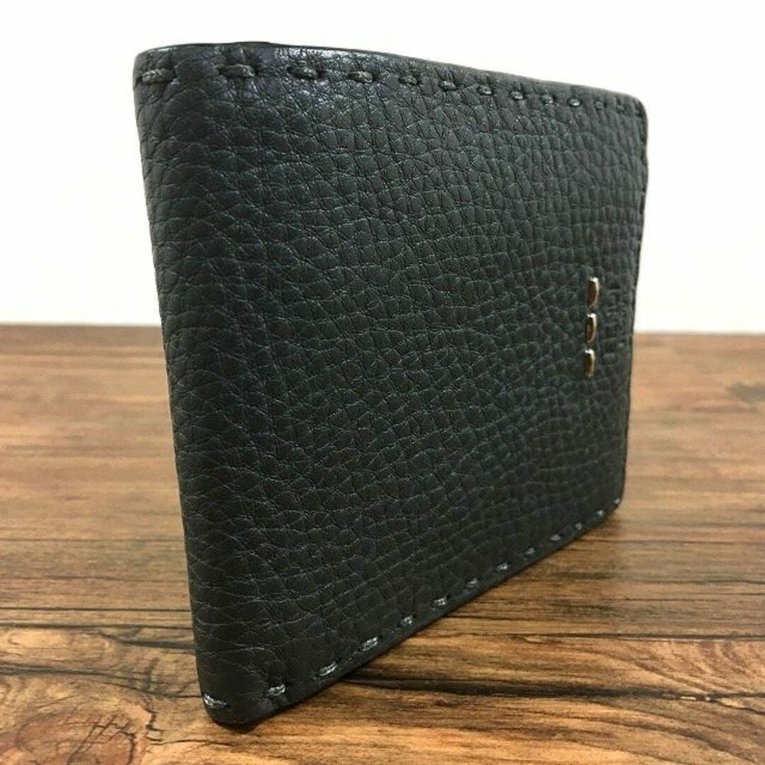 FENDI - 極美品 FENDI 二つ折り財布 セレリア レザー 209の通販 by old FENDI - 極美品 FENDI 二つ折り財布 セレリア レザー 209の通販 by old