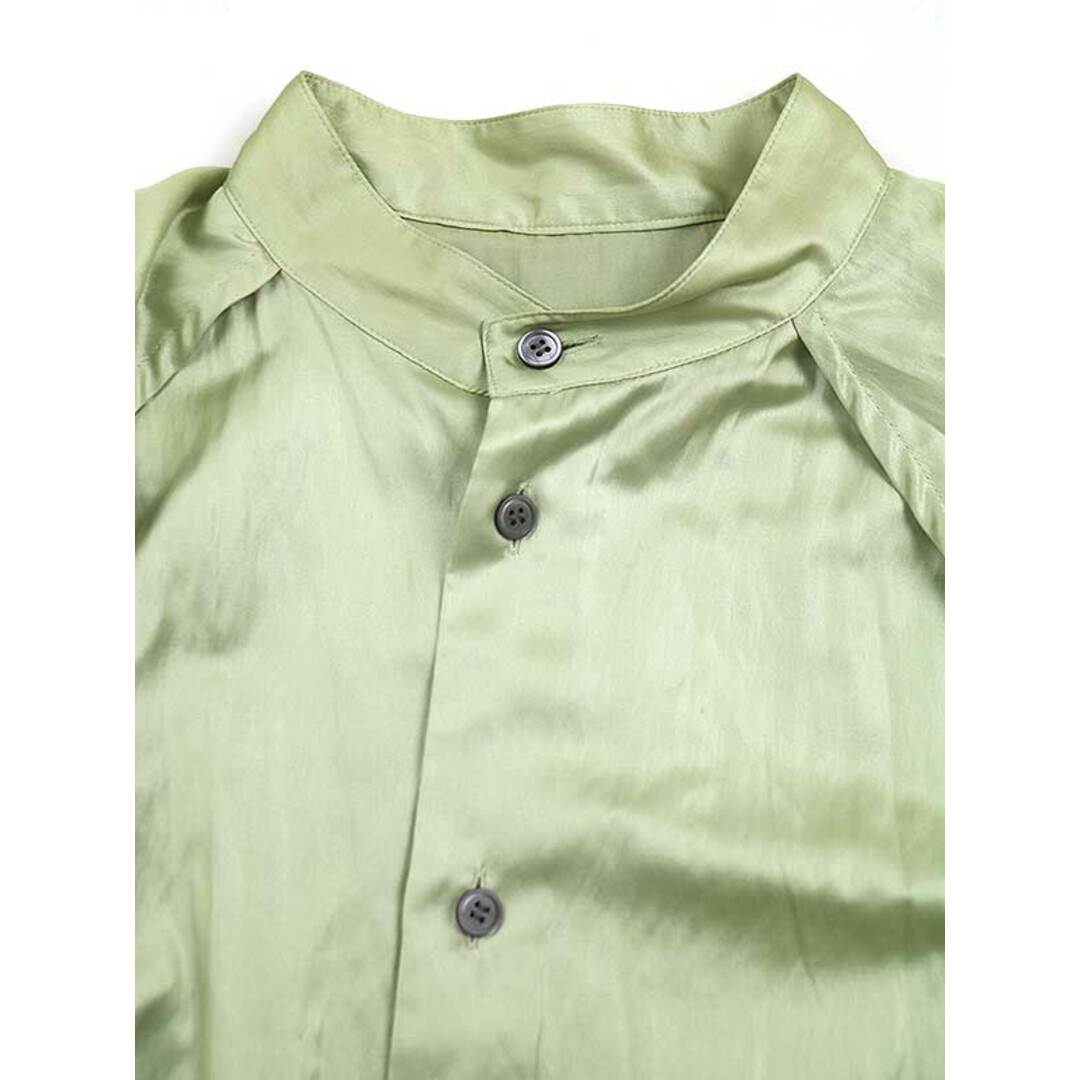 ISSEY MIYAKE(イッセイミヤケ)のISSEY MIYAKE イッセイミヤケ 22AW LUSTER SHIRT スタンドカラー サテンシャツ グリーン 2 レディースのトップス(シャツ/ブラウス(長袖/七分))の商品写真