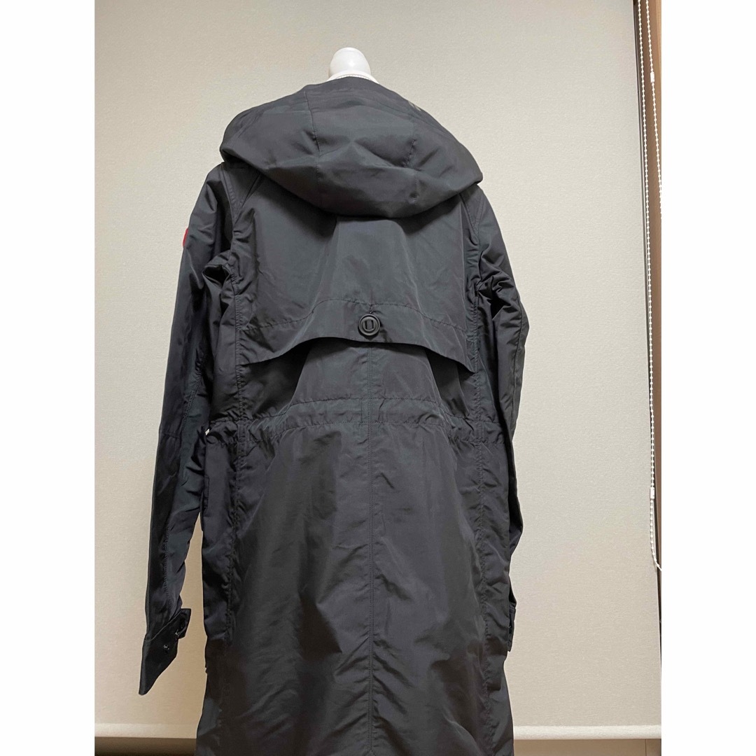 CANADA GOOSE(カナダグース)のレア！カナダグース　コート　S（M）BK 正規店購入　美品 レディースのジャケット/アウター(ロングコート)の商品写真