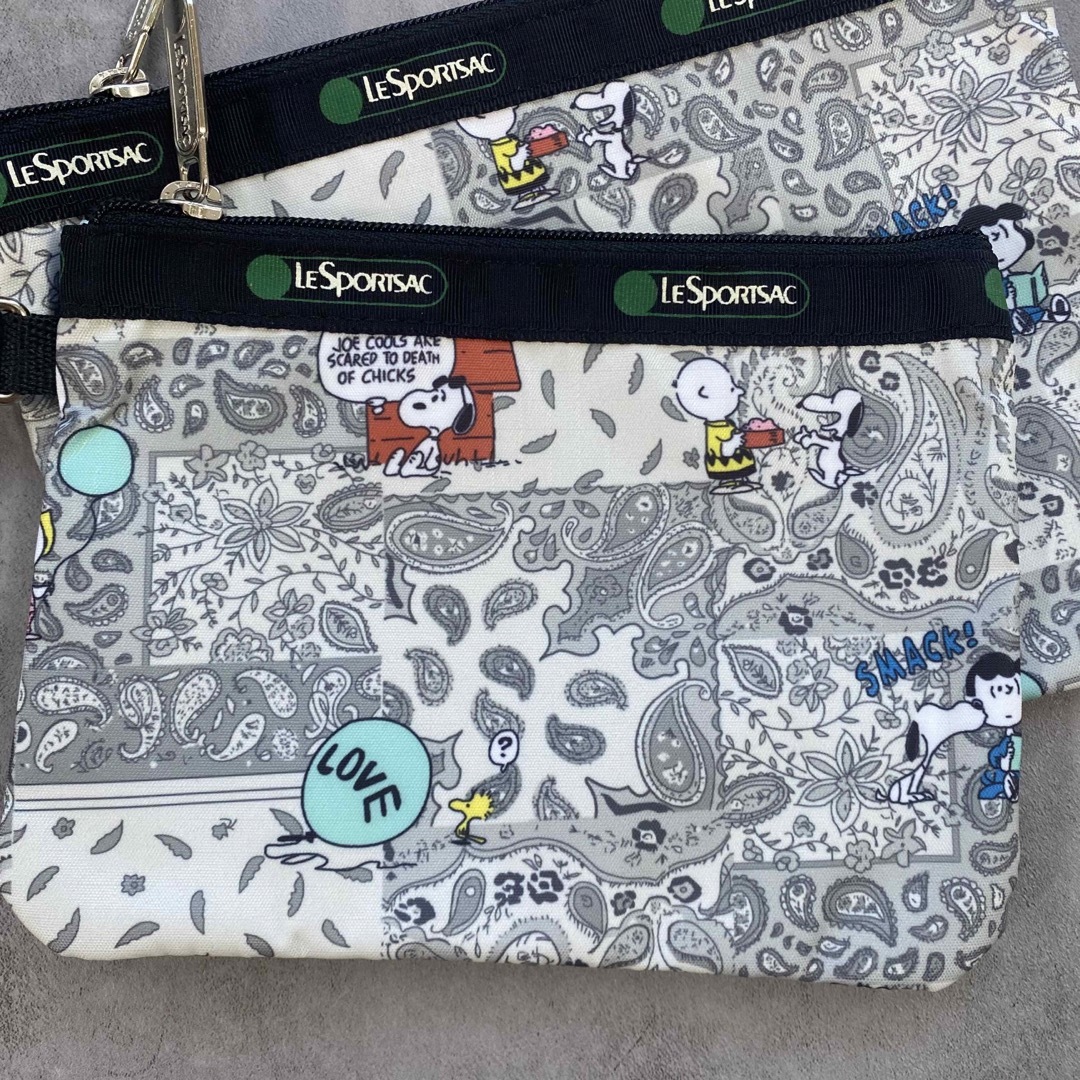 LeSportsac(レスポートサック)の[新品] レスポートサック　スヌーピー　3連ポーチ　グレー　トラベルポーチ レディースのファッション小物(ポーチ)の商品写真