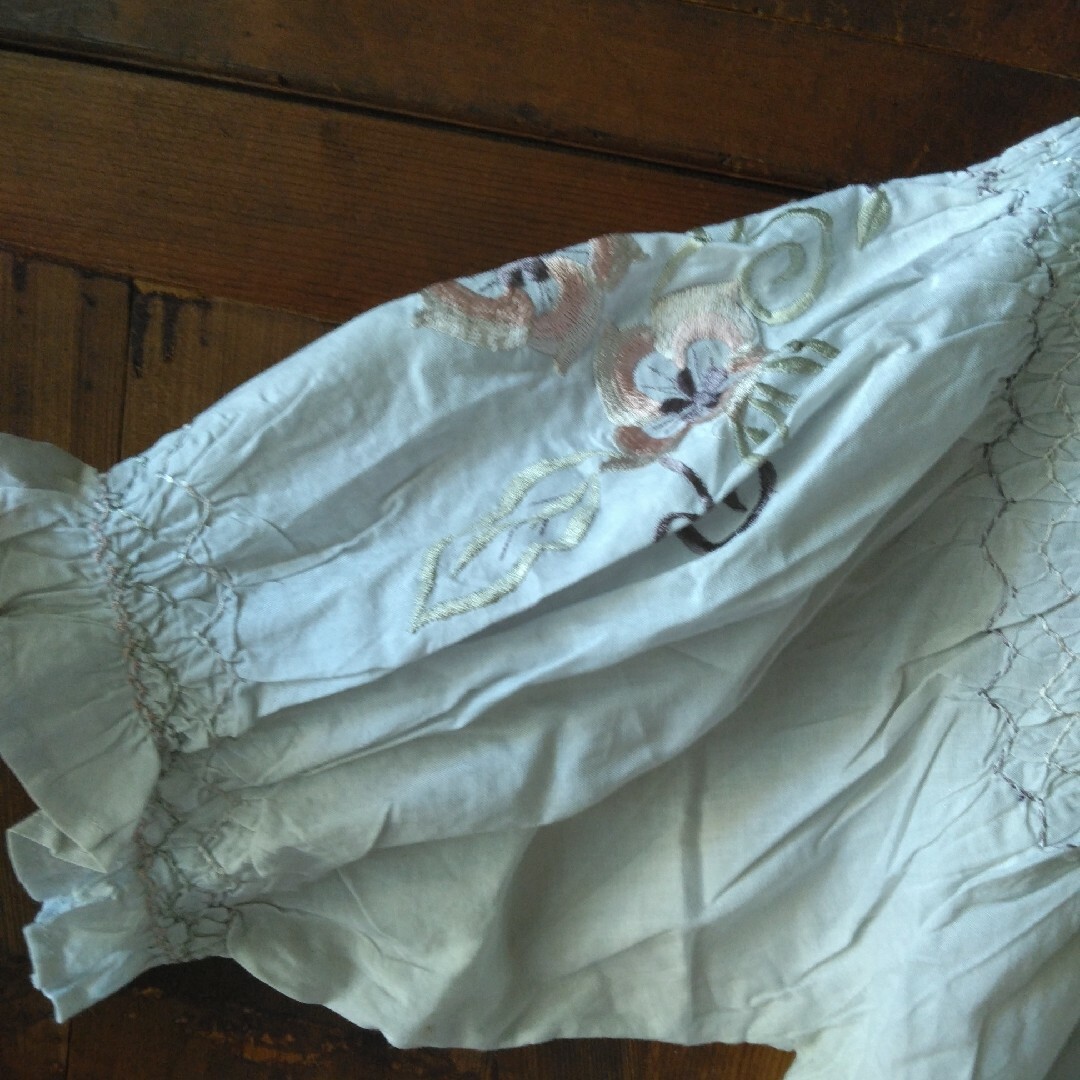 ミセス　半袖　刺繍　高島屋　購入 レディースのトップス(シャツ/ブラウス(半袖/袖なし))の商品写真
