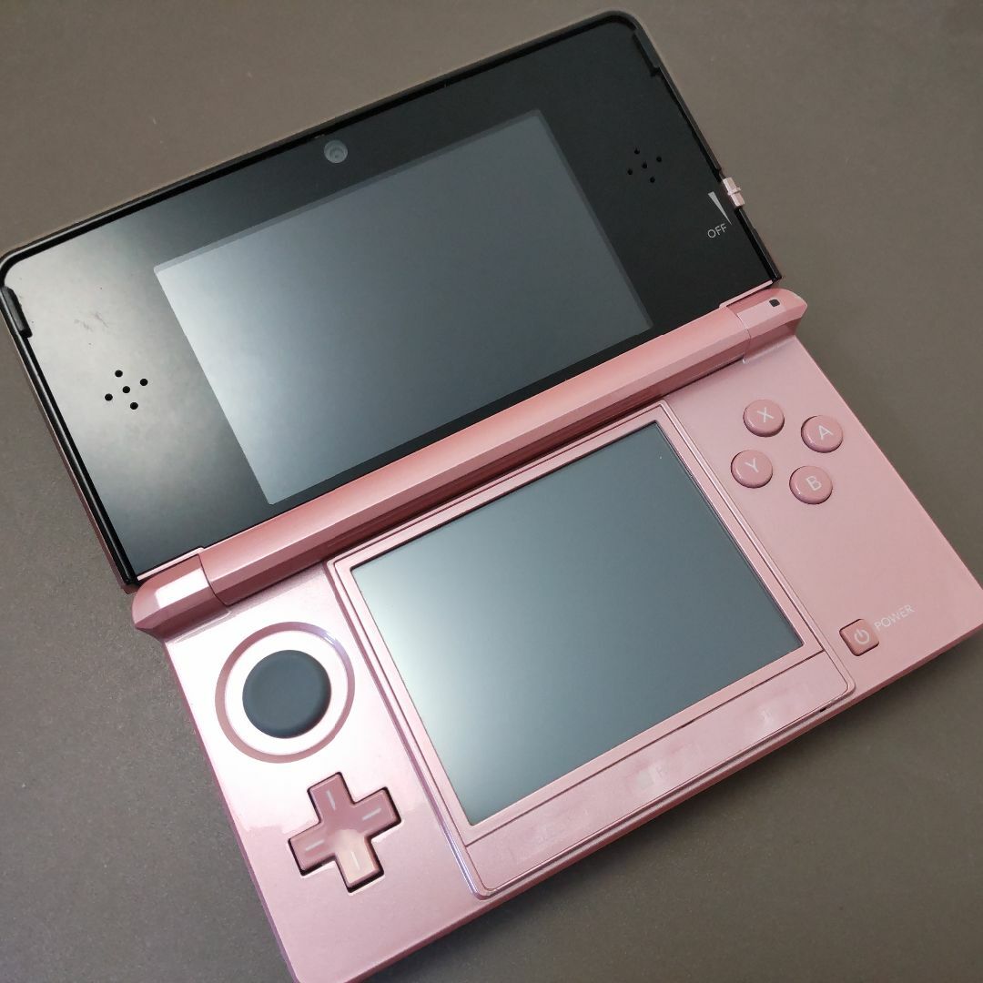 ニンテンドー3DS(ニンテンドー3DS)の安心の整備済み！◆任天堂3DS 中古本体◆ミスティピンク◆71 エンタメ/ホビーのゲームソフト/ゲーム機本体(携帯用ゲーム機本体)の商品写真