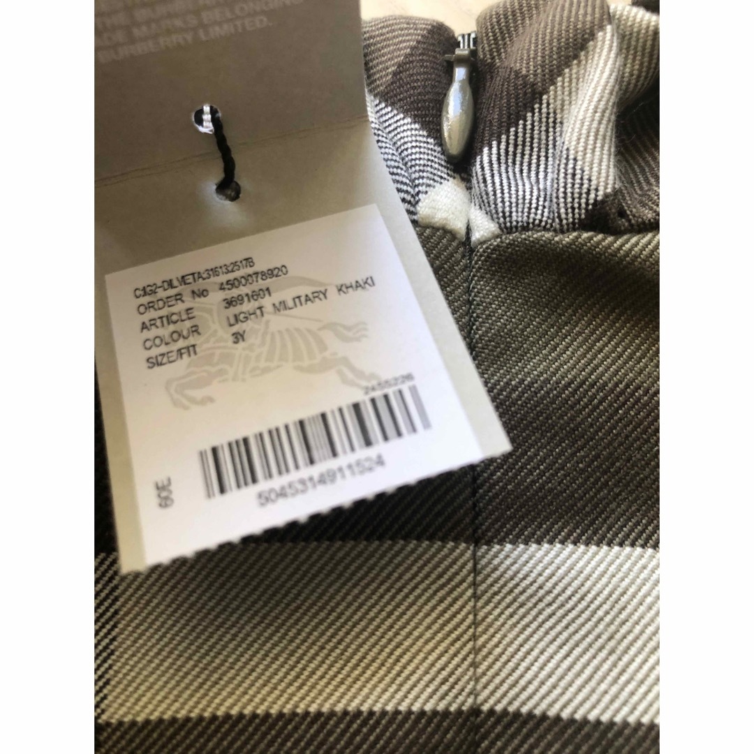 BURBERRY(バーバリー)の新品　バーバリー　子供　ワンピース　ノバチェック　3歳 キッズ/ベビー/マタニティのキッズ服女の子用(90cm~)(ワンピース)の商品写真