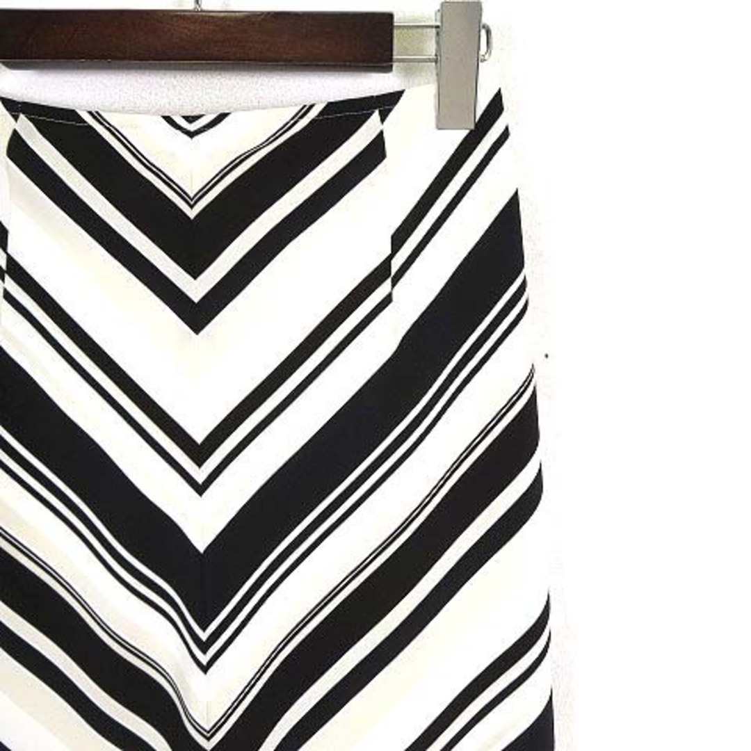 INED(イネド)のイネド スカート フレアスカート マーメイド V字 ストライプ S 黒 オフ白 レディースのスカート(ひざ丈スカート)の商品写真