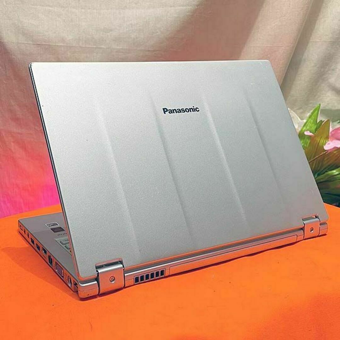 ◇タッチパネル搭載 軽量 Let´s note◇かばんに入れてね◇-