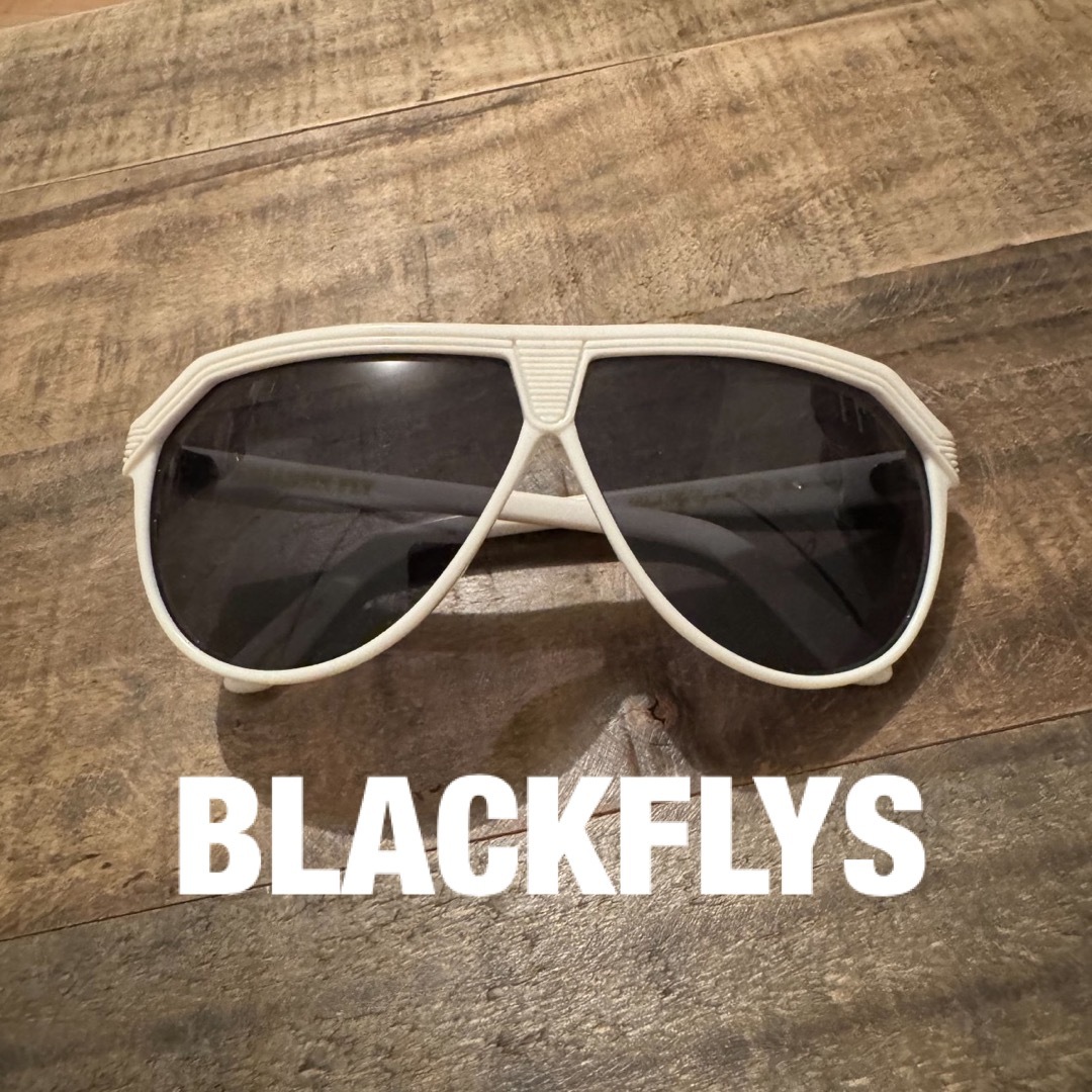 BLACK FLYS(ブラックフライズ)の【BLACKFLYS】 サングラス　 (フレーム: ホワイト) メンズのファッション小物(サングラス/メガネ)の商品写真