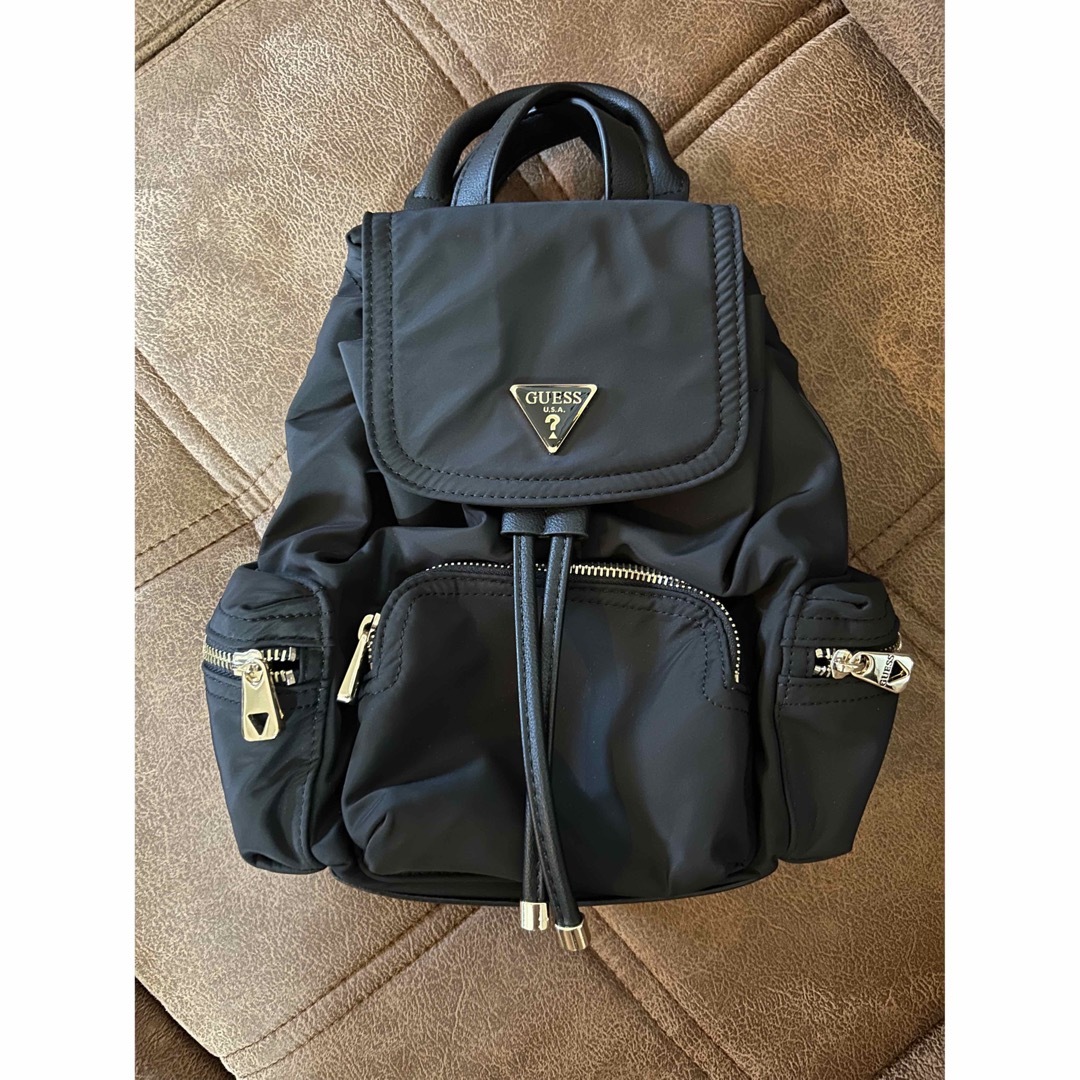 GUESS(ゲス)のGUESS VELINA Backpack  レディースのバッグ(リュック/バックパック)の商品写真