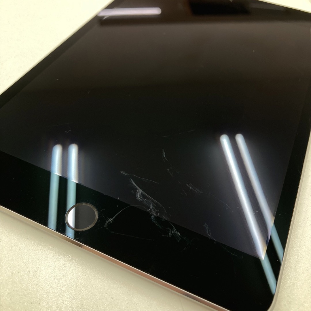 iPad mini4 128GB Softbank