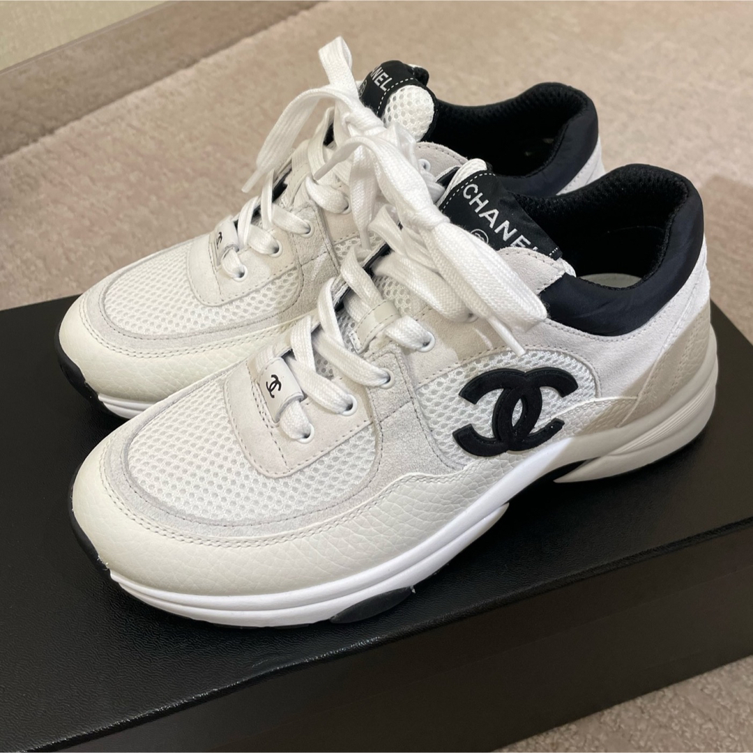 定番人気【CHANEL】スニーカー | フリマアプリ ラクマ