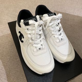 CHANEL - 定番人気【CHANEL】スニーカーの通販 by Kendal's shop