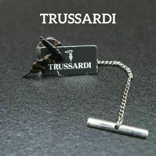 トラサルディ(Trussardi)の【匿名配送】TRUSSARDI トラサルディ ピンブローチ ロゴ 黒(ブローチ/コサージュ)