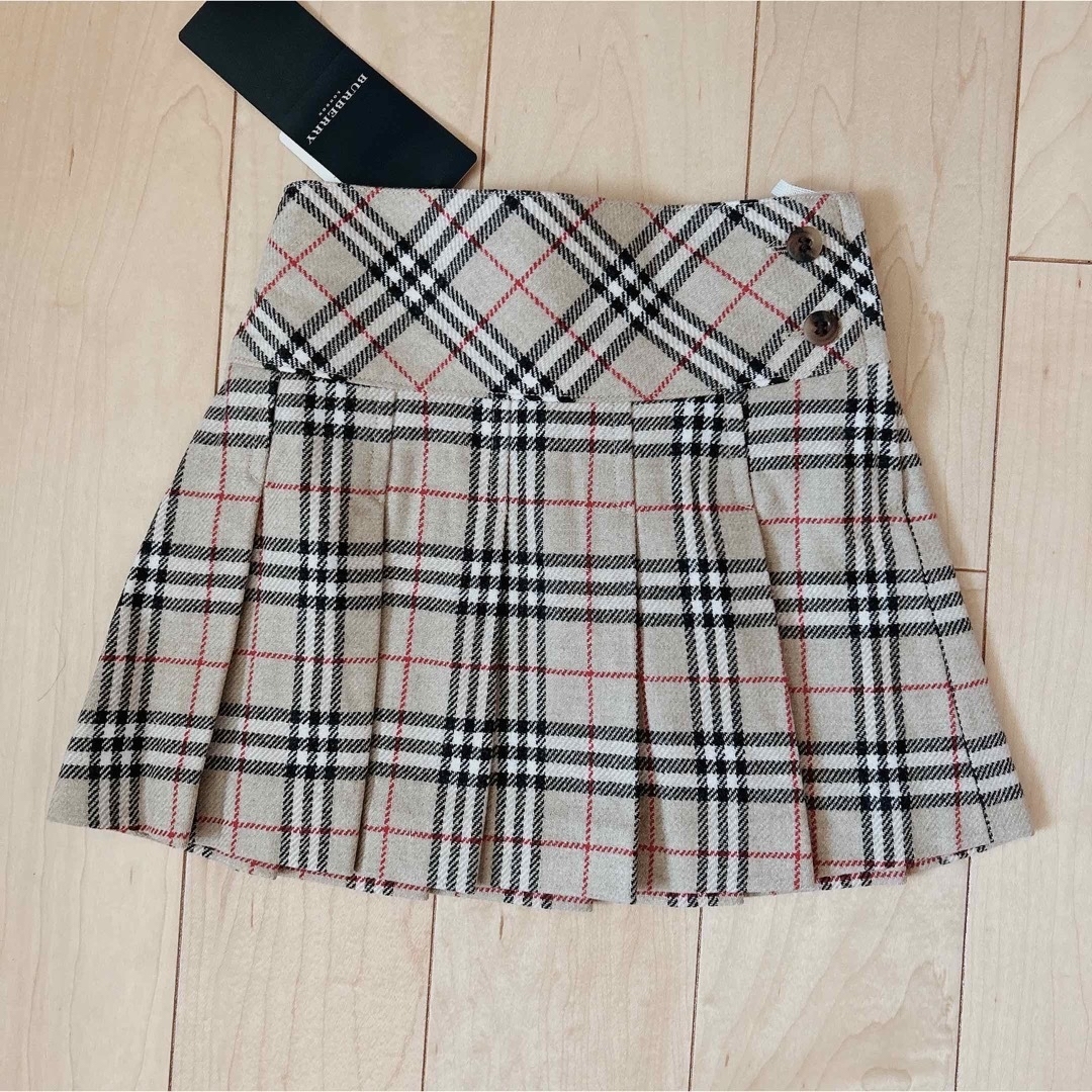 【新品.タグ付き】♡バーバリー♡ベビーバーバリーチェックプリーツスカート♡ | フリマアプリ ラクマ