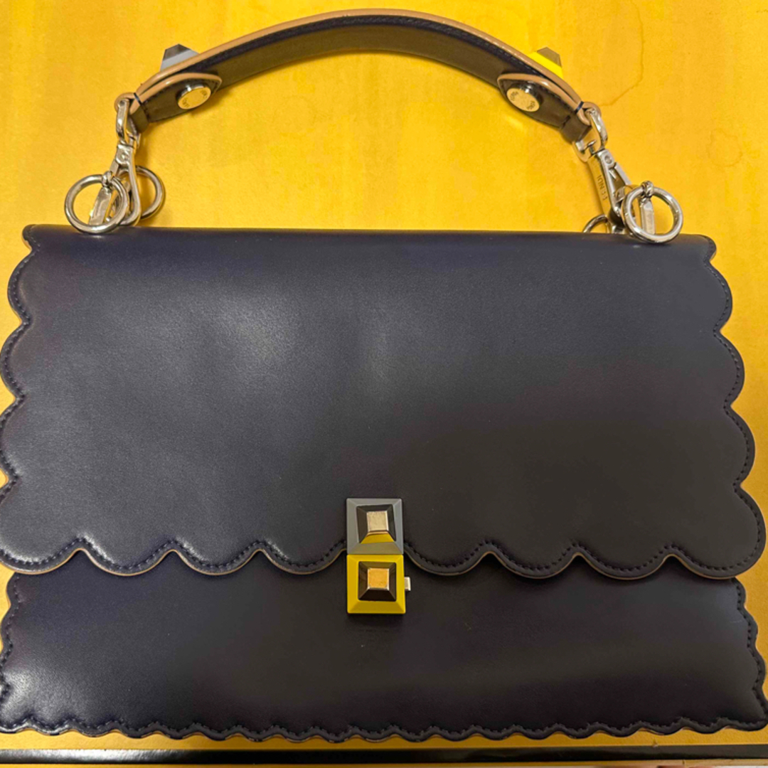 FENDI フェンディ キャナイ ショルダーバッグ ネイビー - ショルダーバッグ