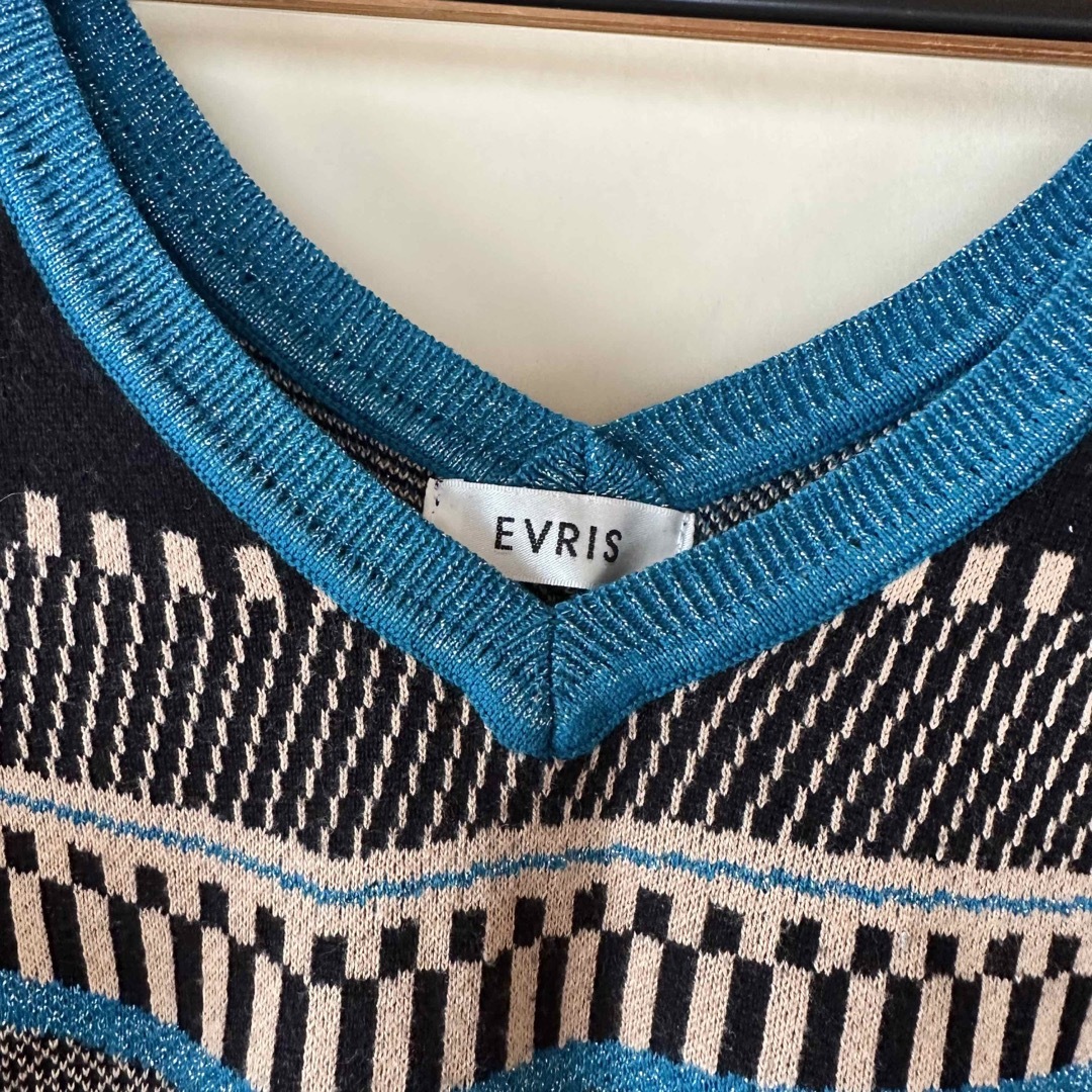 EVRIS(エヴリス)のEVRIS エヴリス オープンショルダージャガードニットプルオーバー トップス レディースのトップス(カットソー(半袖/袖なし))の商品写真