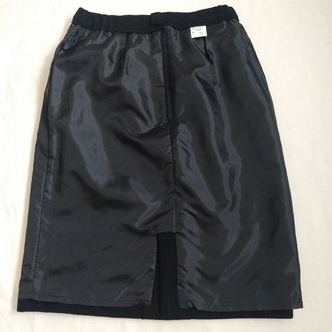 Mサイズ　膝丈スカート　黒　日本製　春秋冬 レディースのスカート(ひざ丈スカート)の商品写真