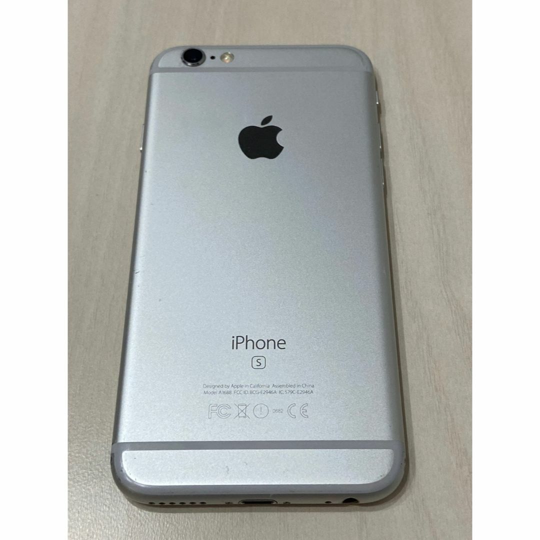 Apple(アップル)のiPhone6s Silver 64GB docomo（SIMフリー） スマホ/家電/カメラのスマートフォン/携帯電話(スマートフォン本体)の商品写真