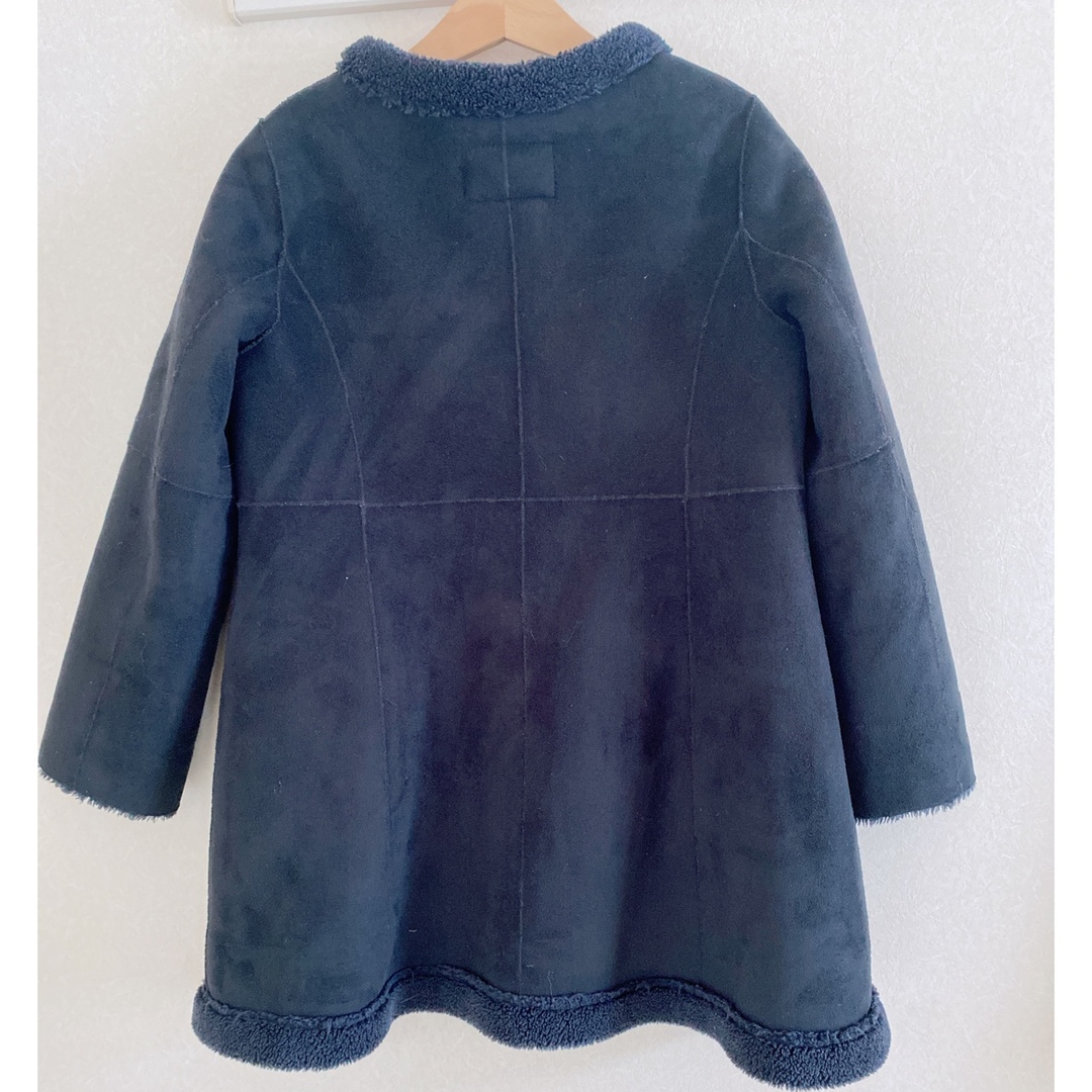 TOCCA(トッカ)の  tocca ムートンコート　120㎝　ネイビー キッズ/ベビー/マタニティのキッズ服女の子用(90cm~)(コート)の商品写真