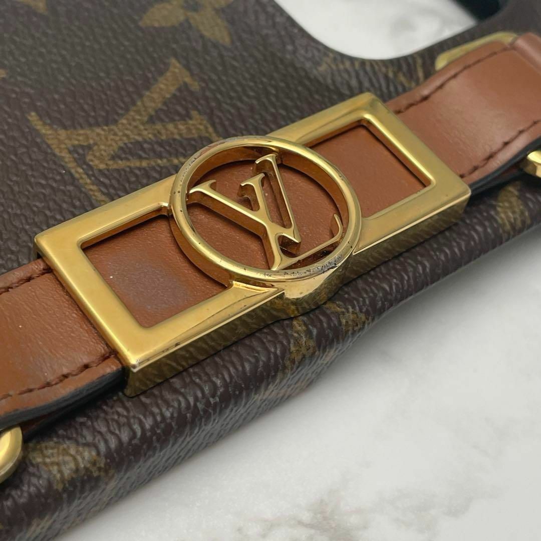 LOUIS VUITTON iPhone 12/12 PRO Bumper Daufine M69782 Monogram