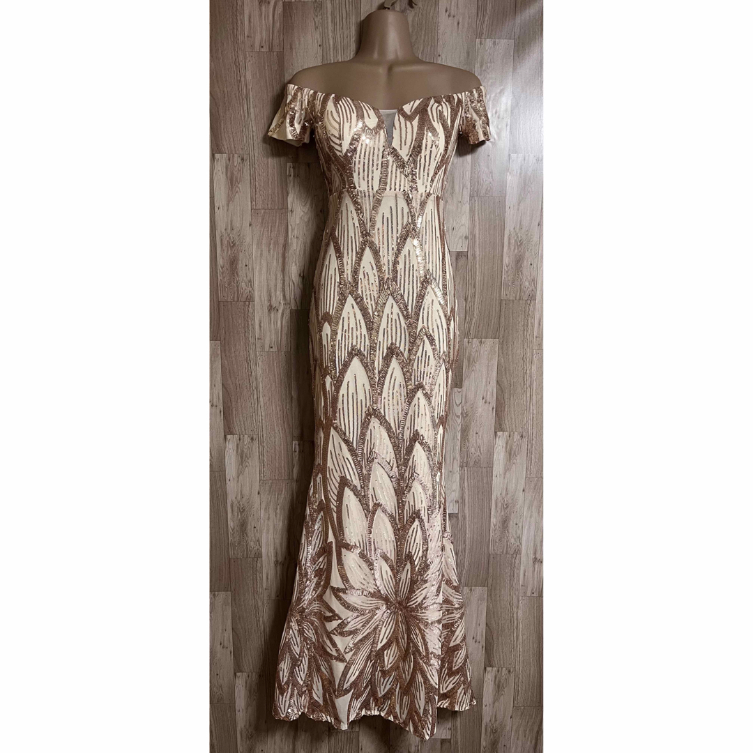 スパン刺繍エレガントロングドレスbeS - ナイトドレス