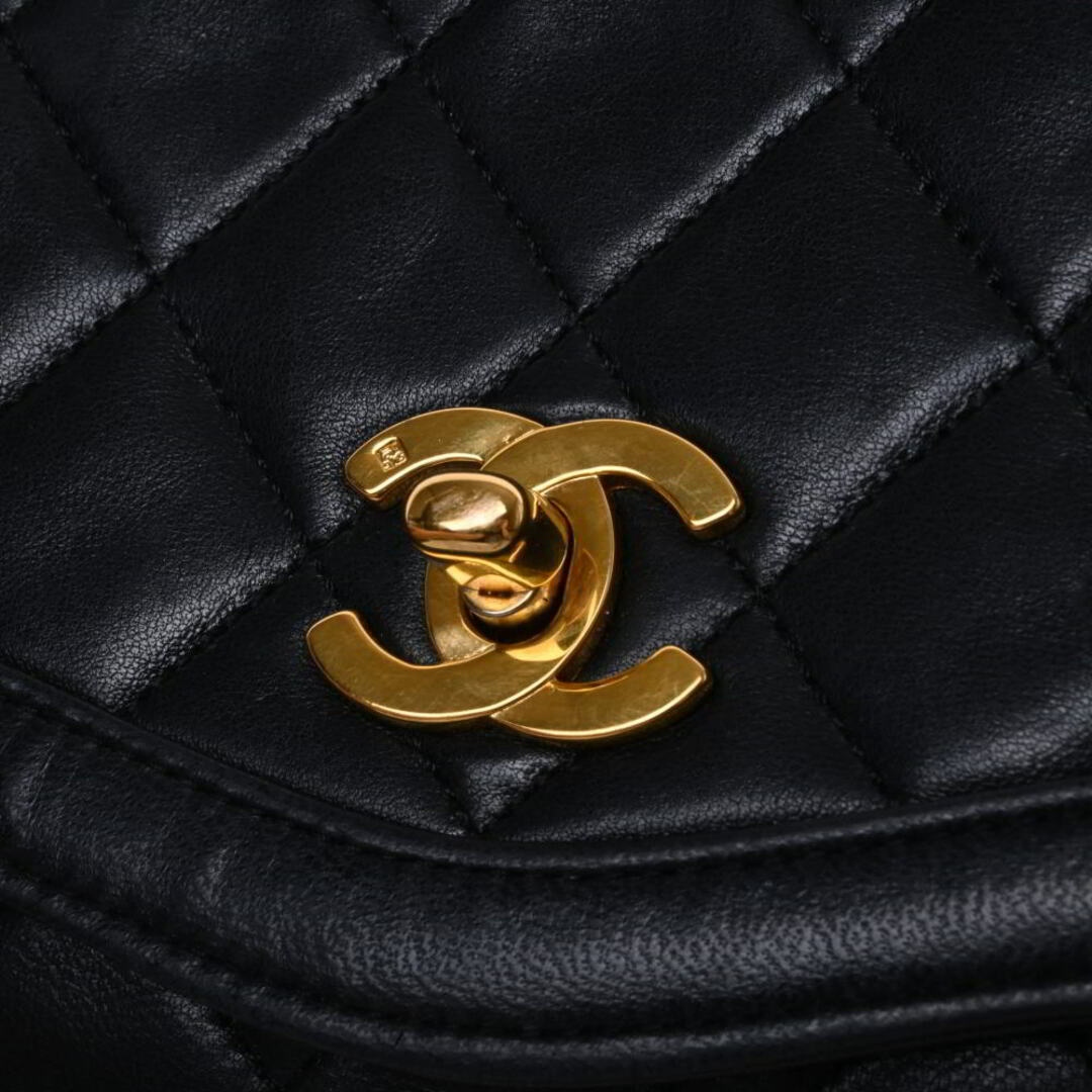 CHANEL 1番台 ポーチ付き マトラッセ25 ショルダーバッグ