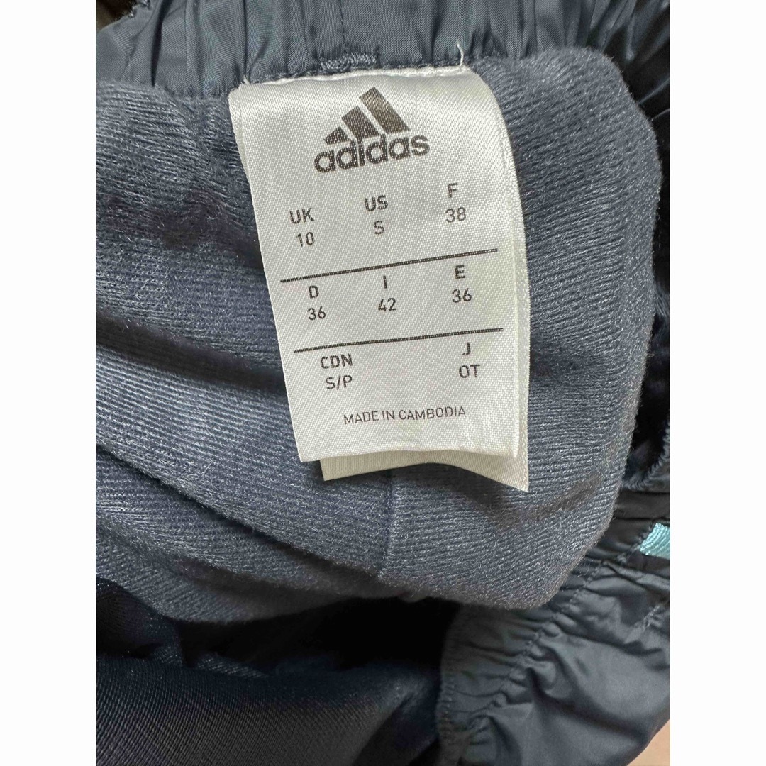 アディダス adidas レディース ウインドパンツ　シャカシャカ