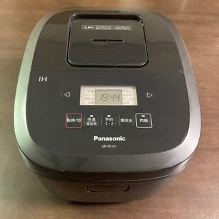 パナソニック(Panasonic)のパナソニック　炊飯器　SR-FE101 2023年３月購入品(炊飯器)