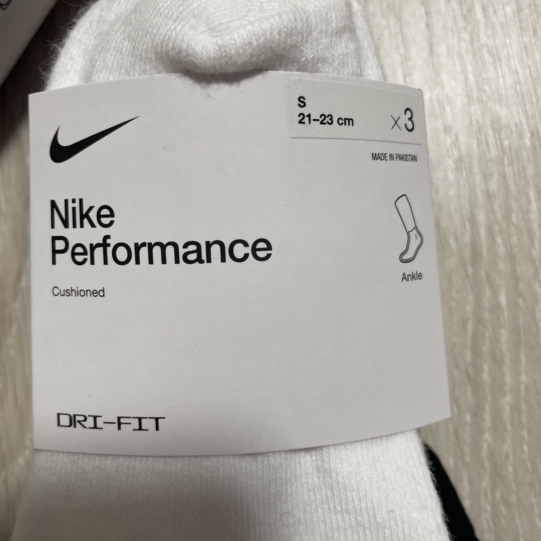 NIKE(ナイキ)のNIKE ソックス6足セット🌟 キッズ/ベビー/マタニティのこども用ファッション小物(靴下/タイツ)の商品写真