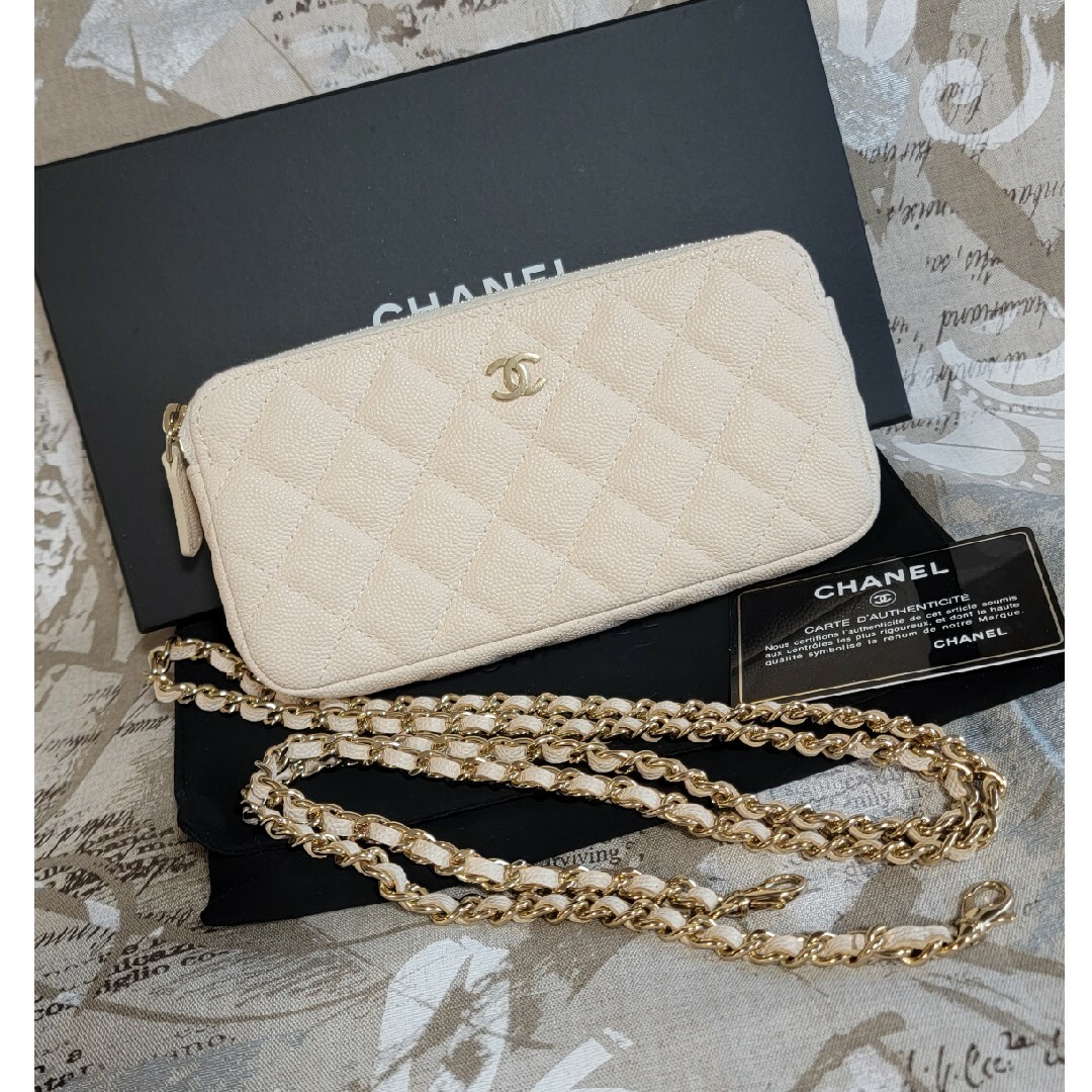 CHANEL - 極々美品 未入荷色 CHANEL キャビアスキン マトラッセ ...