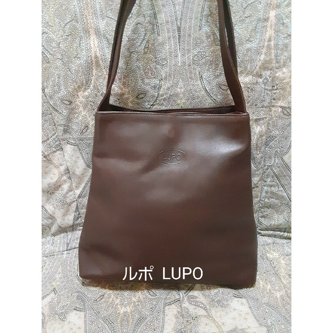 LUPO 革ショルダーバッグ（新品）