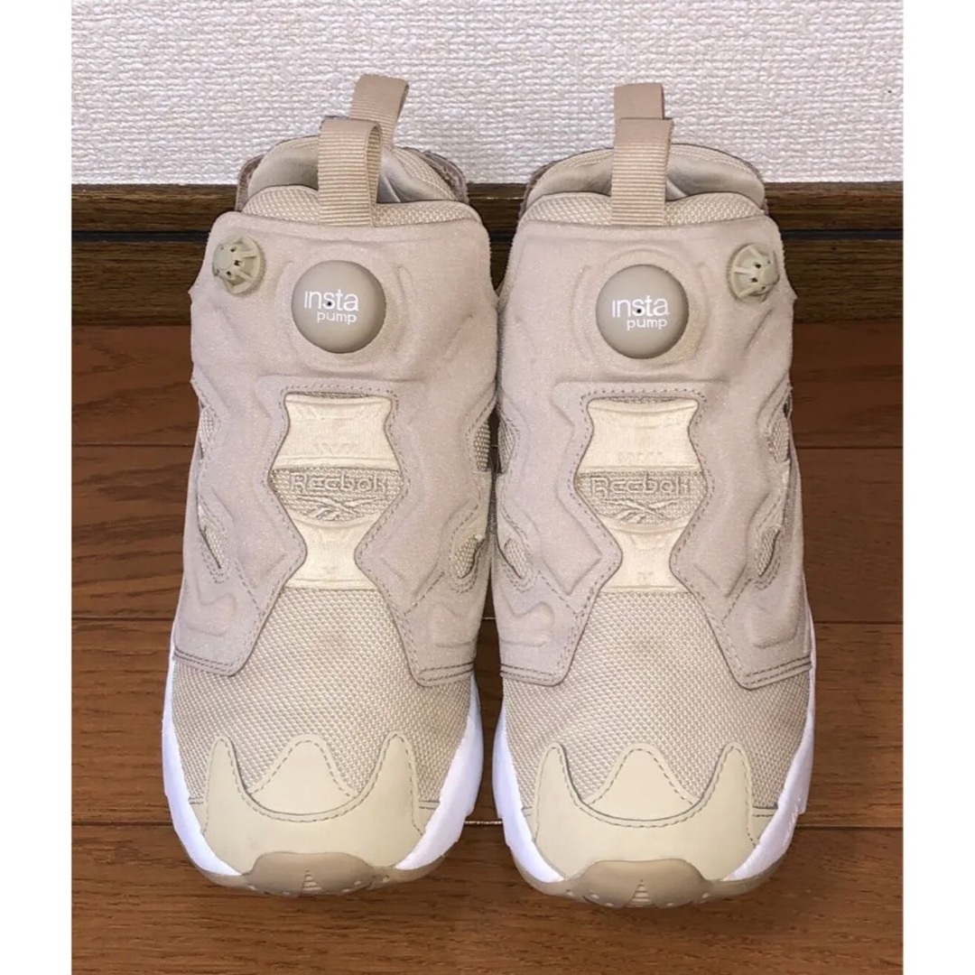 Reebok(リーボック)の23.5cm 良品 REEBOK INSTA PUMP FURY OG ベージュ レディースの靴/シューズ(スニーカー)の商品写真