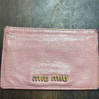 ミュウミュウ(miumiu)の定期入れ(名刺入れ/定期入れ)