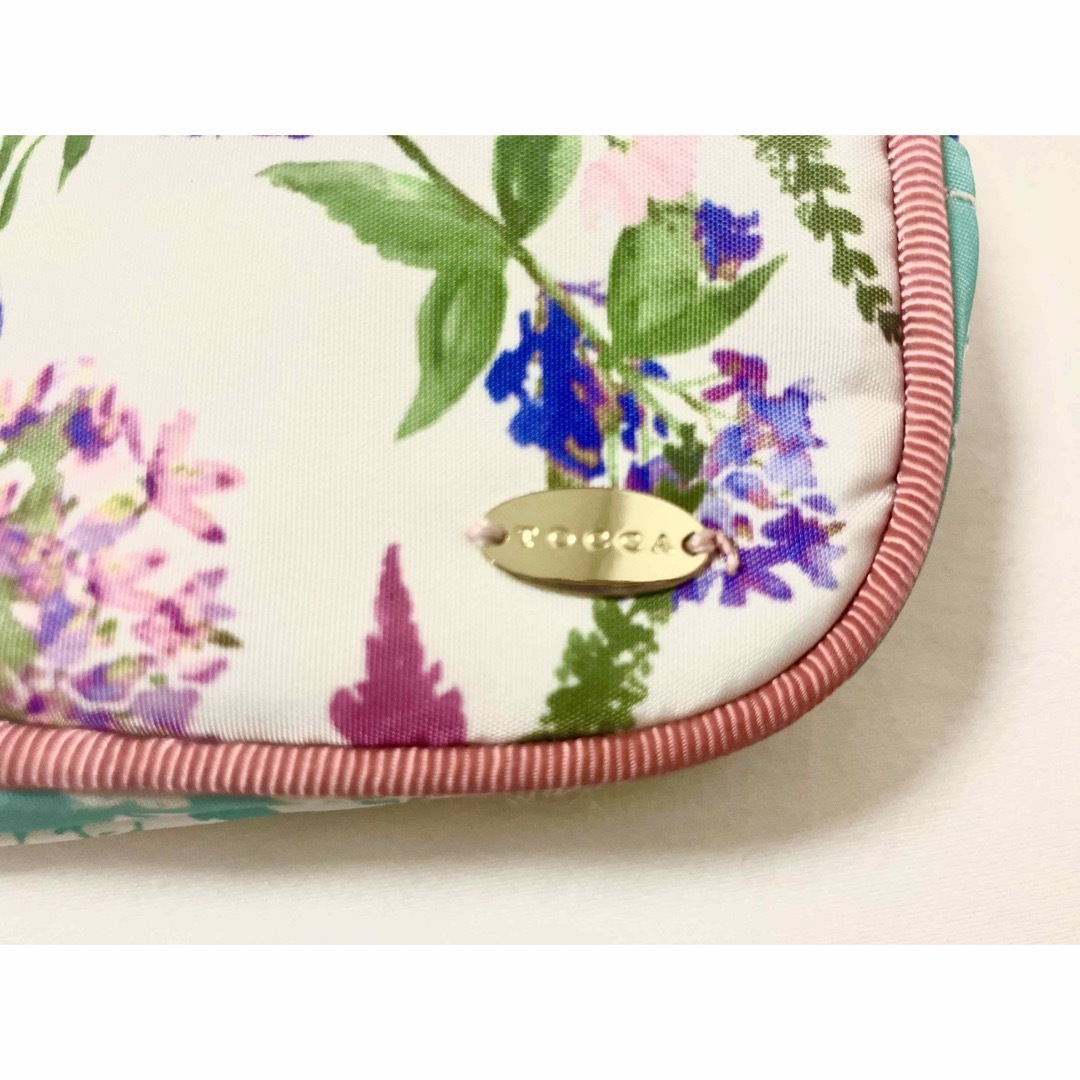 TOCCA(トッカ)のトッカ（TOCCA）  ＧＡＲＤＥＮ　ＧＩＲＬ　ＰＯＵＣＨ　ポーチ レディースのファッション小物(ポーチ)の商品写真