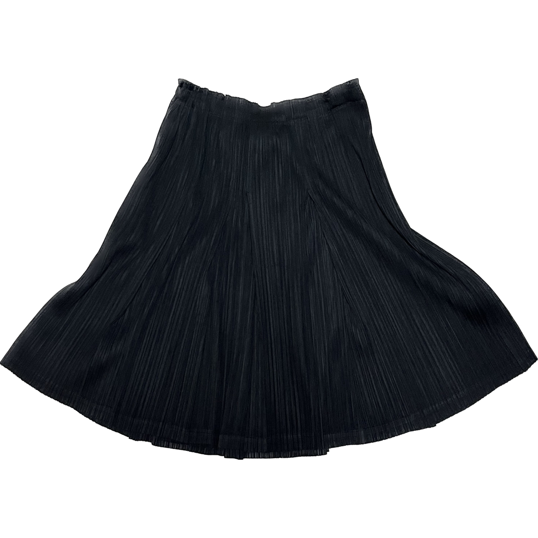 PLEATS PLEASE ISSEY MIYAKE(プリーツプリーズイッセイミヤケ)のプリーツプリーズ　プリーツスカート　サイズ3 L  タック　ウエストゴムAライン レディースのスカート(ひざ丈スカート)の商品写真