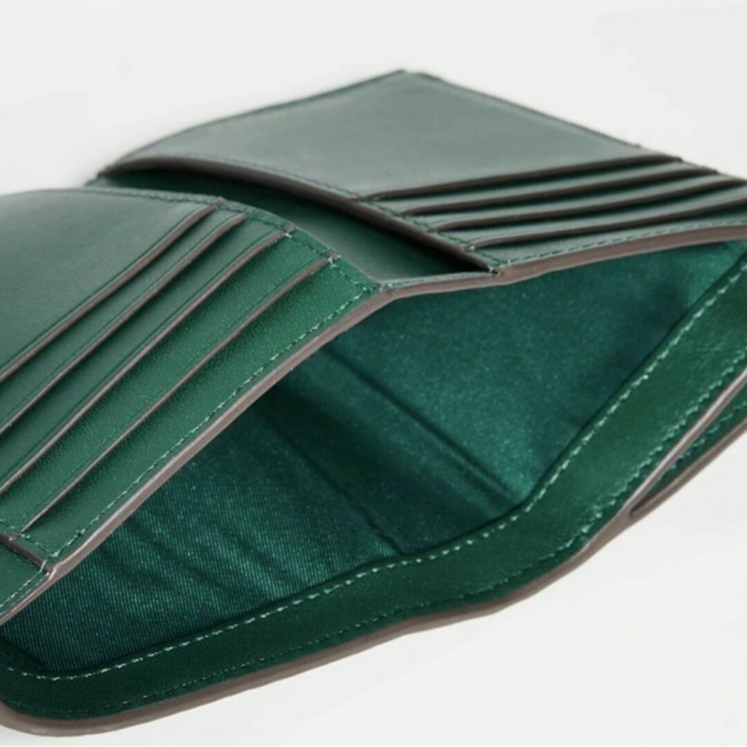 Tory Burch(トリーバーチ)のトリーバーチ 財布 レディース 折り畳み財布 三つ折りミニ財布 レザー　グリーン レディースのファッション小物(財布)の商品写真