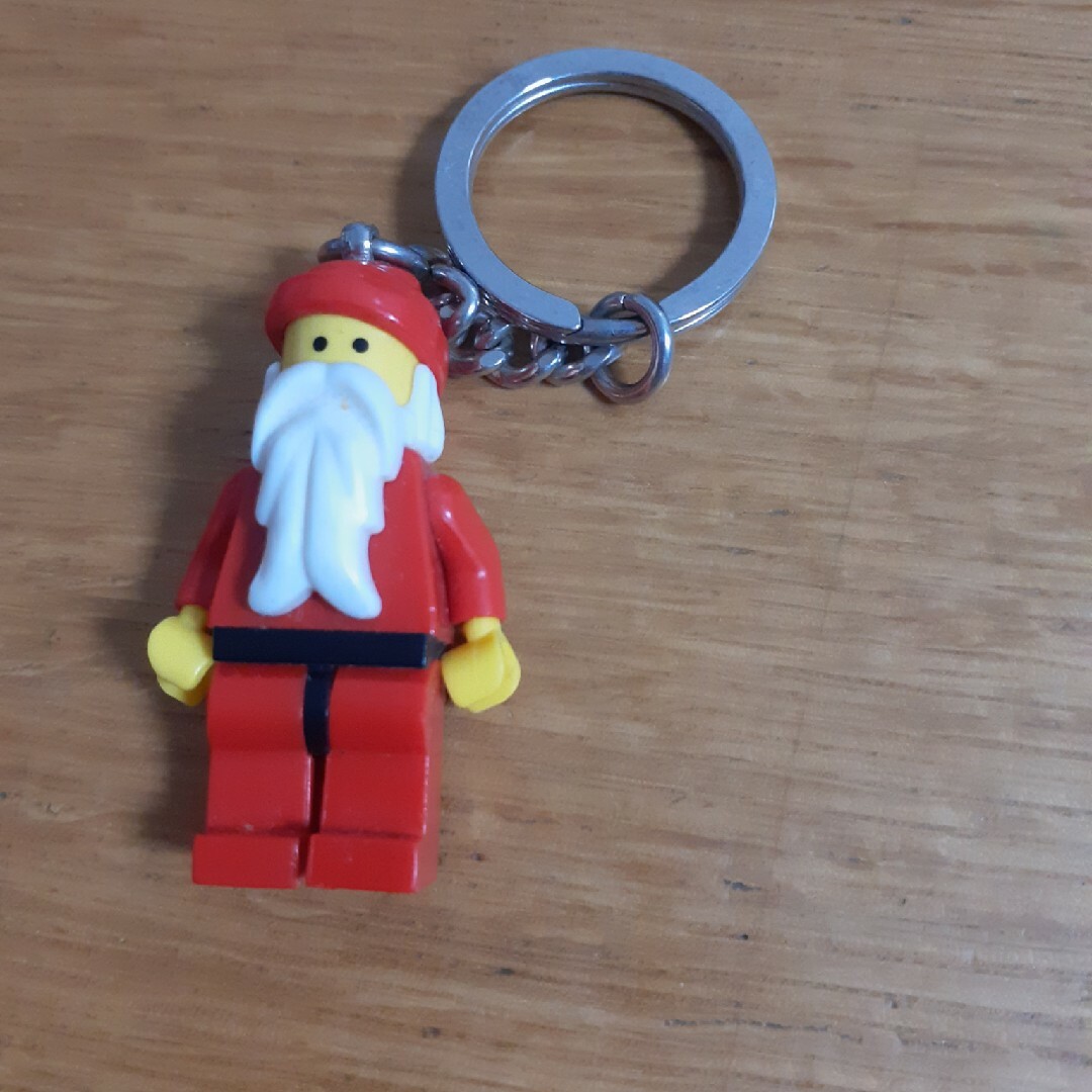 Lego(レゴ)のレゴ サンタ キーホルダー エンタメ/ホビーのおもちゃ/ぬいぐるみ(キャラクターグッズ)の商品写真
