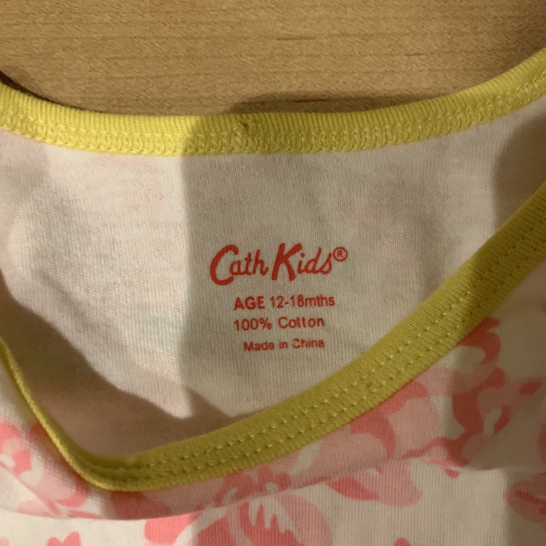 Cath Kidston(キャスキッドソン)のCath kids キャスキッドソン  長袖　足付き　ロンパース  12-18m キッズ/ベビー/マタニティのベビー服(~85cm)(ロンパース)の商品写真