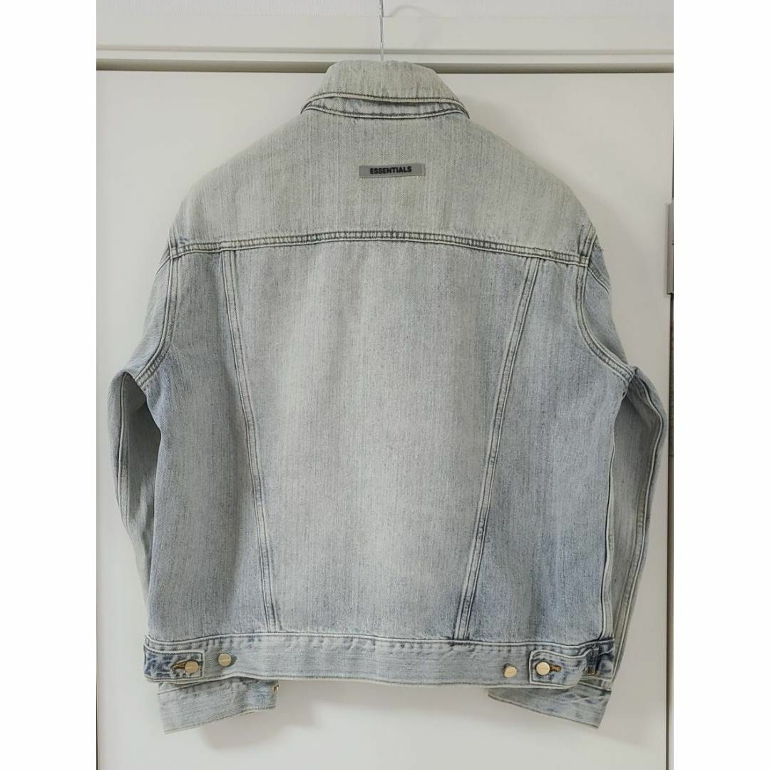 FEAR OF GOD(フィアオブゴッド)のFOG Essentials Denim Jacket Light Indigo メンズのジャケット/アウター(Gジャン/デニムジャケット)の商品写真