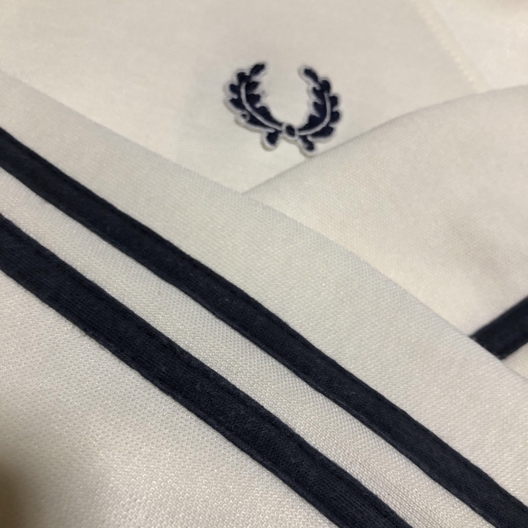 FRED PERRY(フレッドペリー)の90s⭐️Fred Perry トラックジャケット M 刺繍月桂樹vintage メンズのトップス(ジャージ)の商品写真