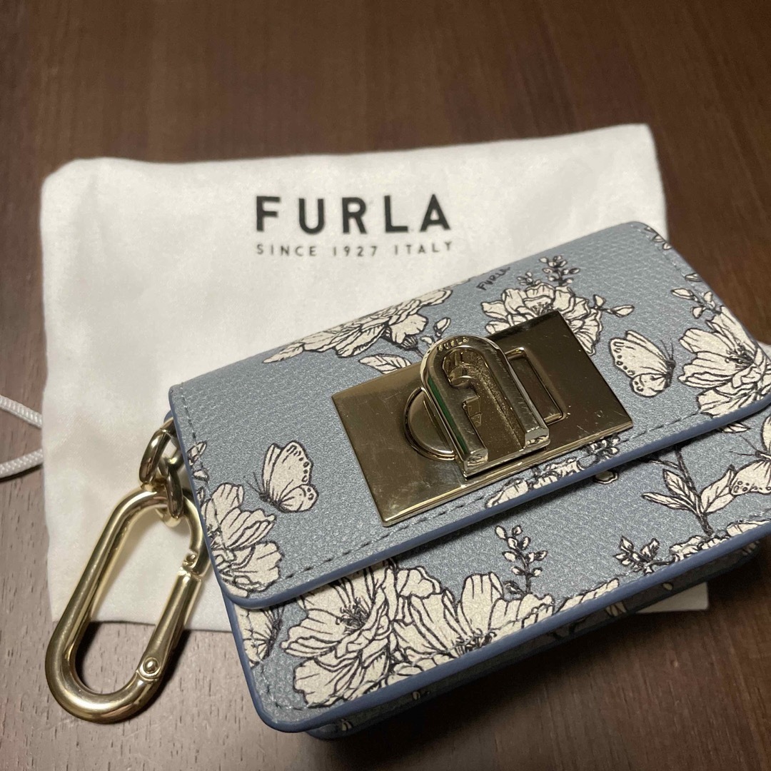 Furla(フルラ)のFURLA 花柄　小物入れ レディースのファッション小物(コインケース)の商品写真