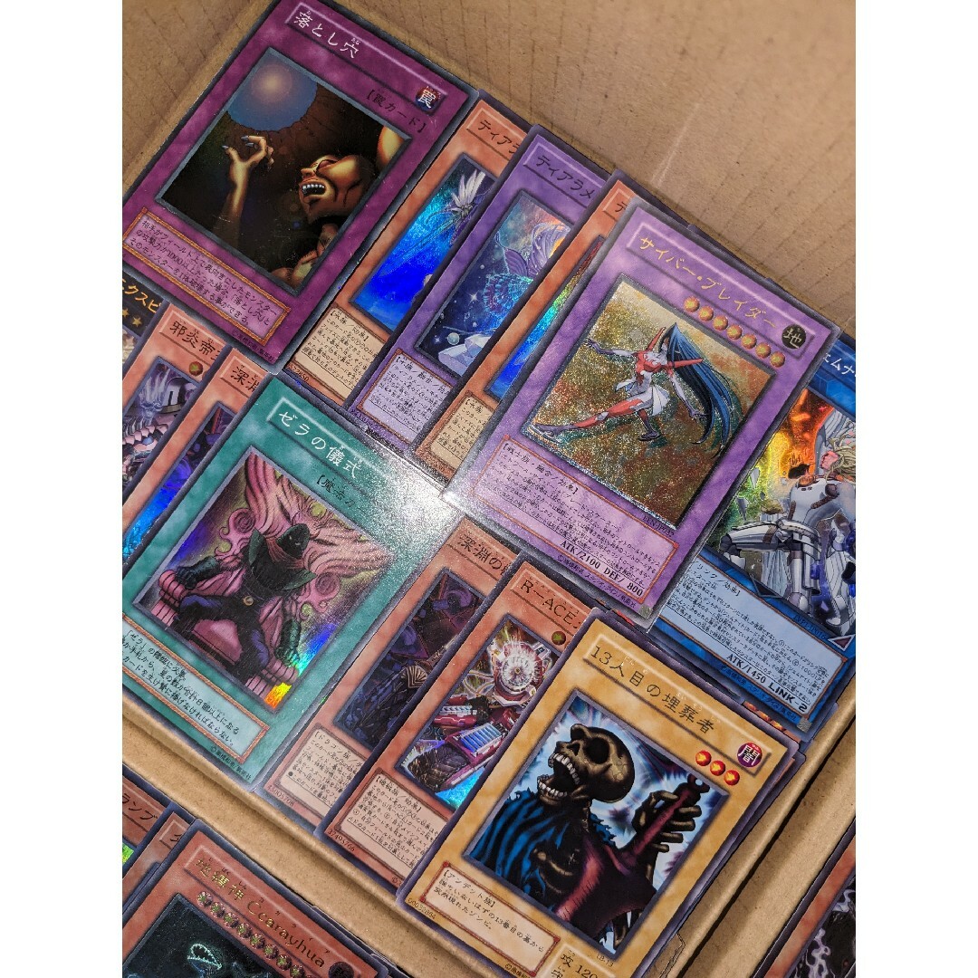 12遊戯王ダンボール8箱分まとめ売り 引退品 8