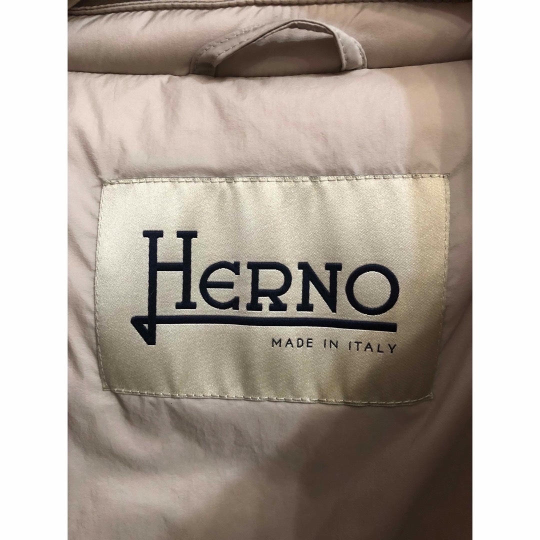 HERNO - HERNO 異素材 ダウンコート ライトベージュの通販 by HERNO - HERNO 異素材 ダウンコート ライトベージュの通販 by