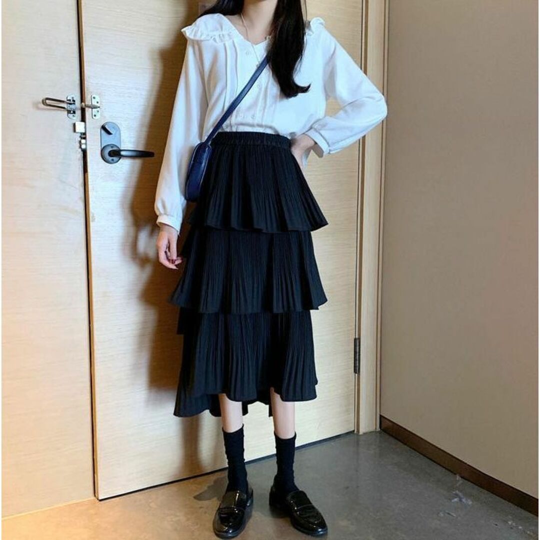 【新品未使用】 アシンメトリースカート ブラック レディースのスカート(ひざ丈スカート)の商品写真