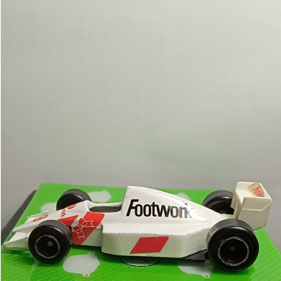 トミカ日本製フォーミュラF1フットワーク