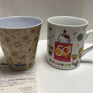 ハローキティ(ハローキティ)の新品　ハローキティマグカップ&メラミン プラスチックコップ　セット(グラス/カップ)