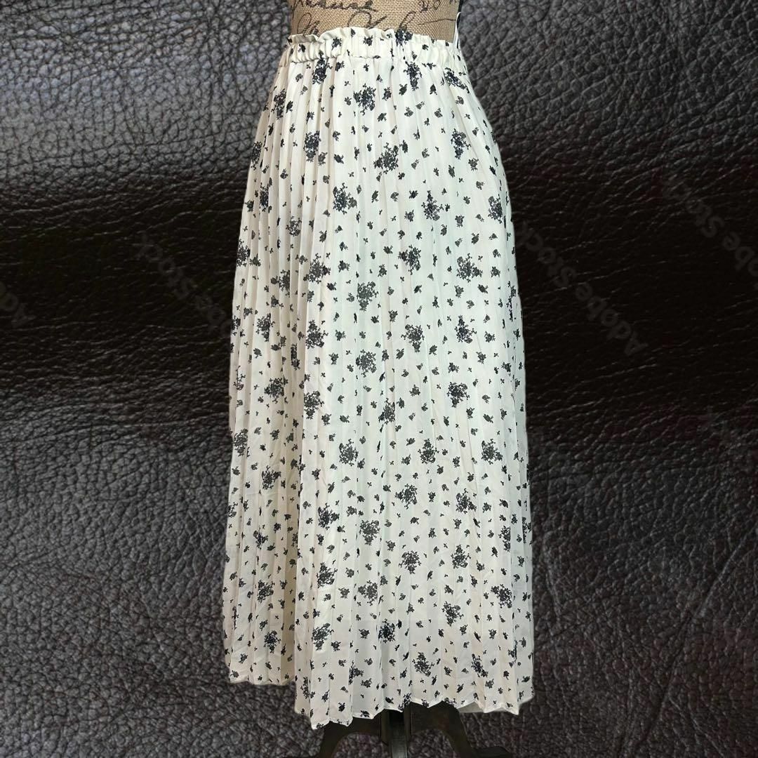 GRL(グレイル)の【GRL】プリーツフレアスカート　花柄　ウエストゴム　楽かわ　アイボリー　 L レディースのスカート(ロングスカート)の商品写真