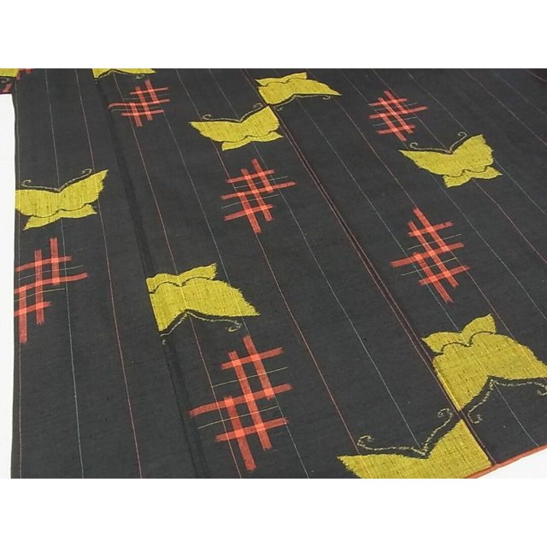 平和屋-こころ店■上質な紬 井桁絣 舞蝶文 着丈154.5cm 裄丈64cm 正絹 逸品 B-ey5198 平和屋-こころ店■上質な紬 井桁 着丈164.5cm 裄丈63.5cm 正絹 逸品 A-ja4246